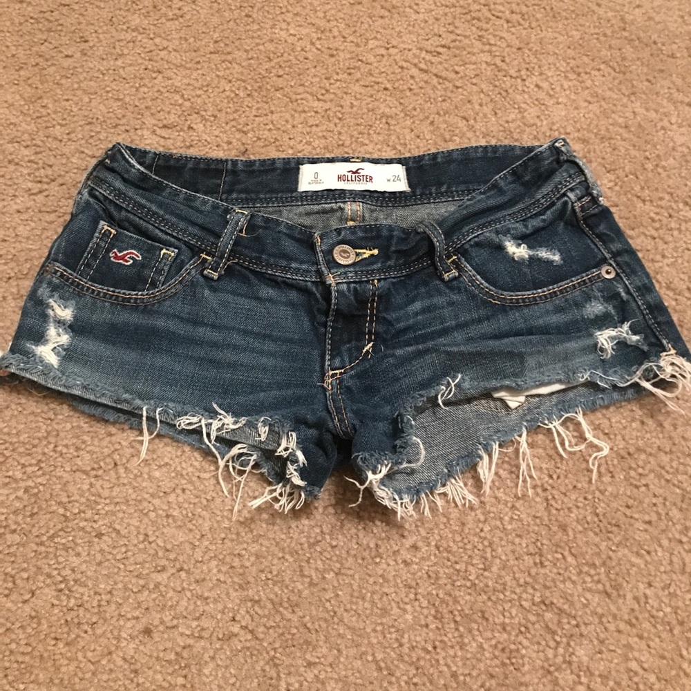 Hollister destroyed jean shorts Sz 0/24